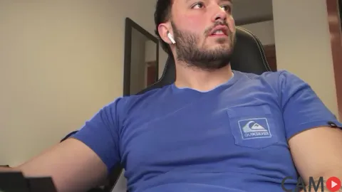 adrianzzz3’s (Cam4) Photo