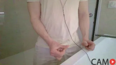 queue22’s (Cam4) Photo