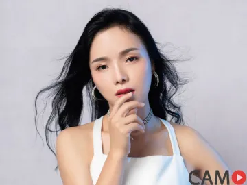 Picture of AnneJiang from LiveJasmin