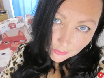 AuraCrina&rsquo;s LiveJasmin Profile Image