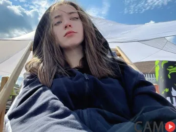 DelorisAhaus&rsquo;s LiveJasmin Profile Image