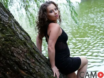 EmaAlyssa&rsquo;s LiveJasmin Profile Image