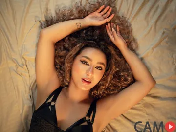 FloraSaenzz&rsquo;s (LiveJasmin) Photo