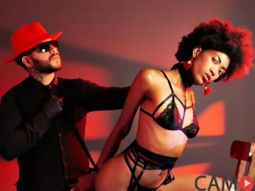 LucyAndMaxi’s (LiveJasmin) Photo