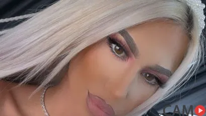 KarlaBart’s (SkyPrivate) Photo