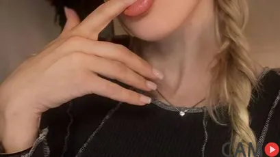 Lady-OMG’s (SkyPrivate) Photo