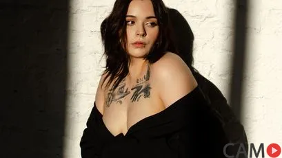 Mia&rsquo;s (SkyPrivate) Photo