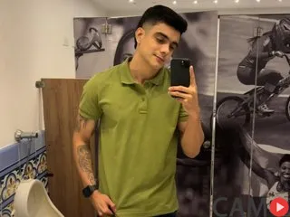 Adamasoa&rsquo;s (Streamate) Photo