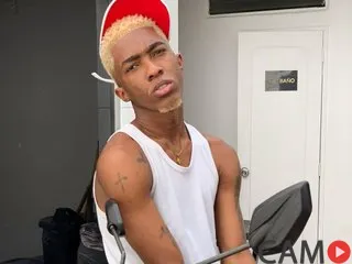 blackstrong’s (Streamate) Photo