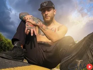 DrakoLamar’s (Streamate) Photo