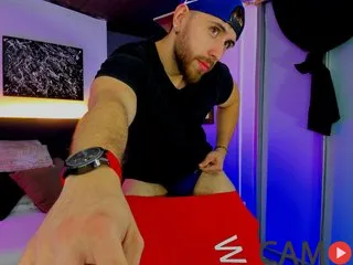 MaxiimoWolf’s (Streamate) Photo