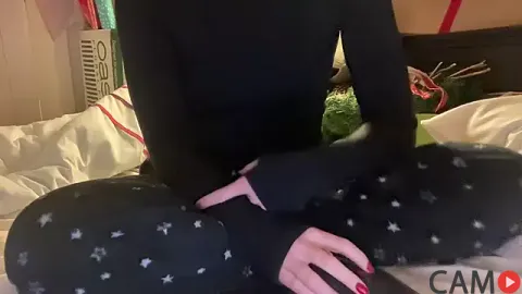 18yoteenvirgin&rsquo;s Stripchat Profile Image