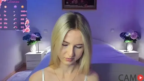 Julie_Blaze&rsquo;s Stripchat Profile Image