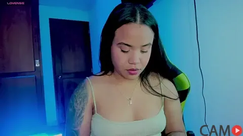 leila_22&rsquo;s Stripchat Profile Image