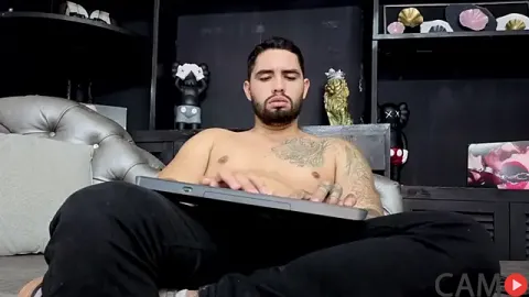 matteosantos&rsquo;s Stripchat Profile Image