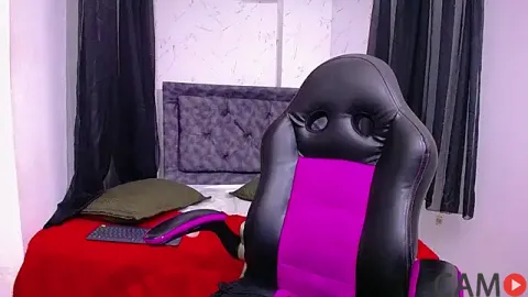 mia__thomson_&rsquo;s Stripchat Profile Image