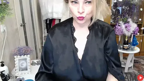 Mika_Passion&rsquo;s Stripchat Profile Image