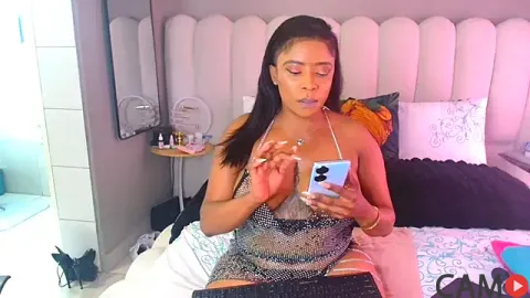 MILLA9000&rsquo;s (Stripchat) Photo