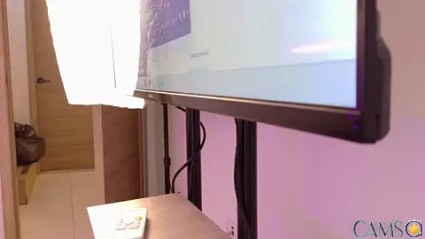 NaomiKlarc&rsquo;s Stripchat Profile Image