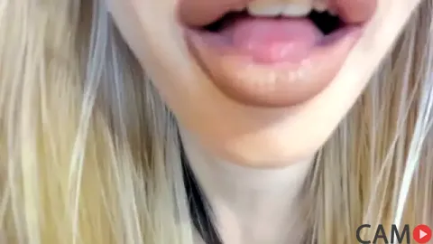 Politeeliza&rsquo;s Stripchat Profile Image