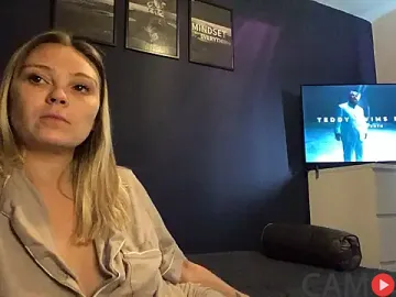 Sky25x&rsquo;s (Stripchat) Photo