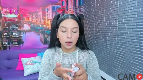 Small_naughty_’s (Stripchat) Photo