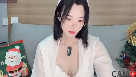 upoo7lt’s (Stripchat) Photo