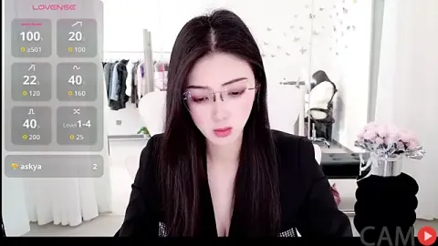 yangyang-777&rsquo;s (Stripchat) Photo