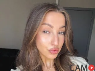 Kitkata&rsquo;s XloveCam Profile Image