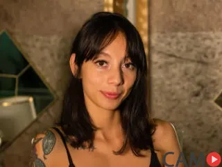 SaraLambert’s (XloveCam) Photo